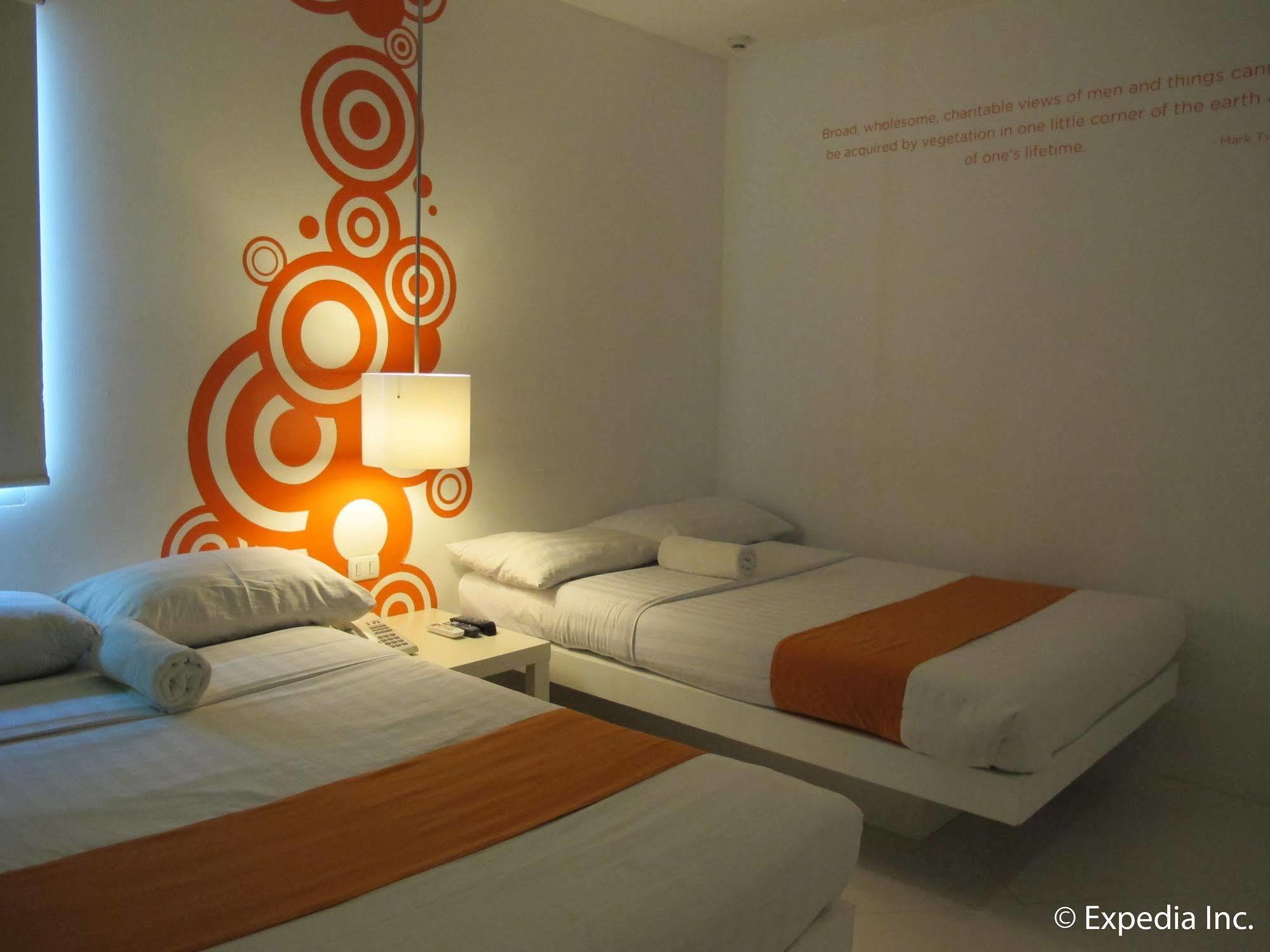 Islands Stay Hotels - Uptown Cebu Kültér fotó